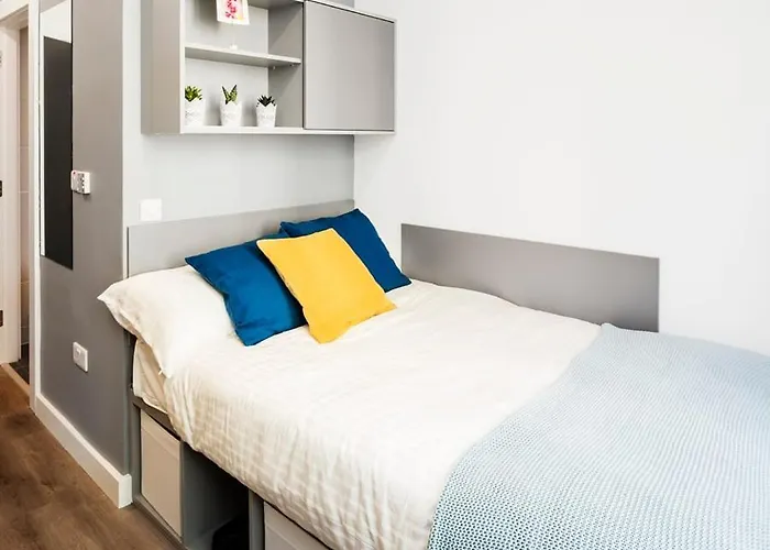 Zeni Ensuite, In The Vibrant Docklands Dublin