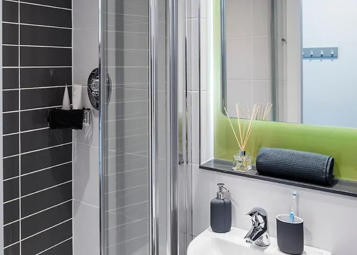 Zeni Ensuite, In The Vibrant Docklands بيت ريفي